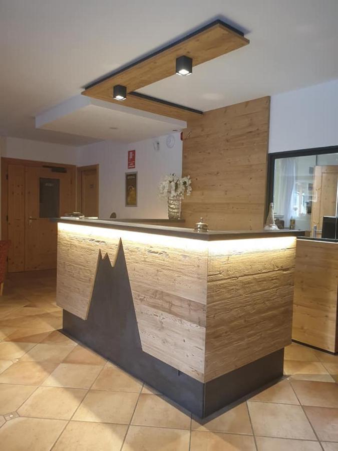 Alp Hotel Dolomiti 디마로 외부 사진