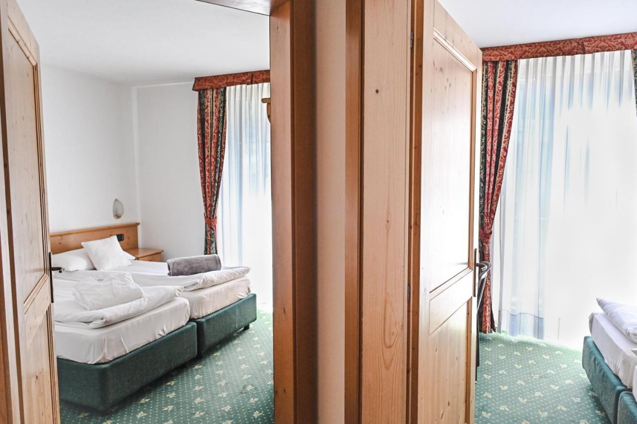 Alp Hotel Dolomiti 디마로 외부 사진