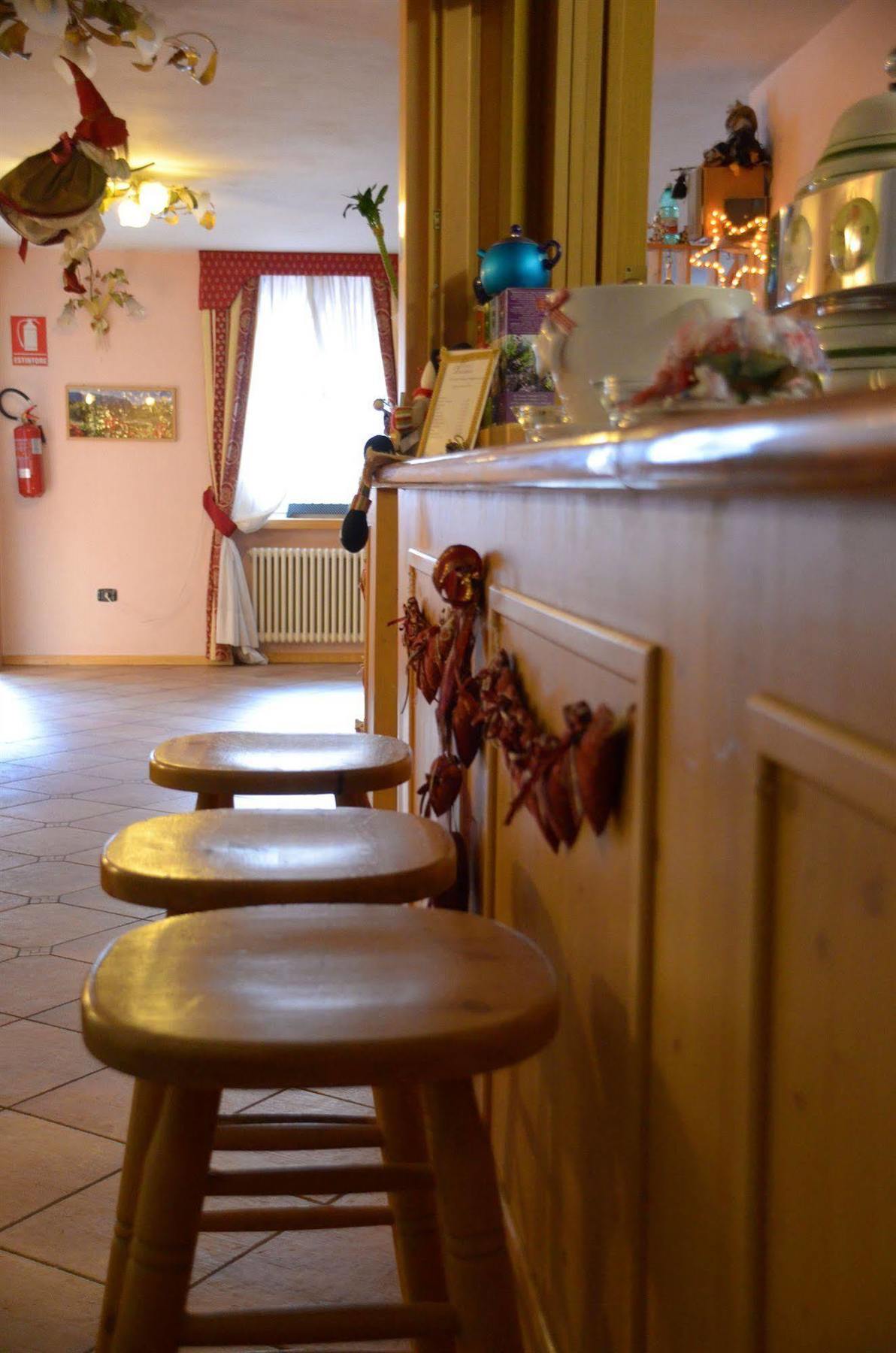 Alp Hotel Dolomiti 디마로 외부 사진