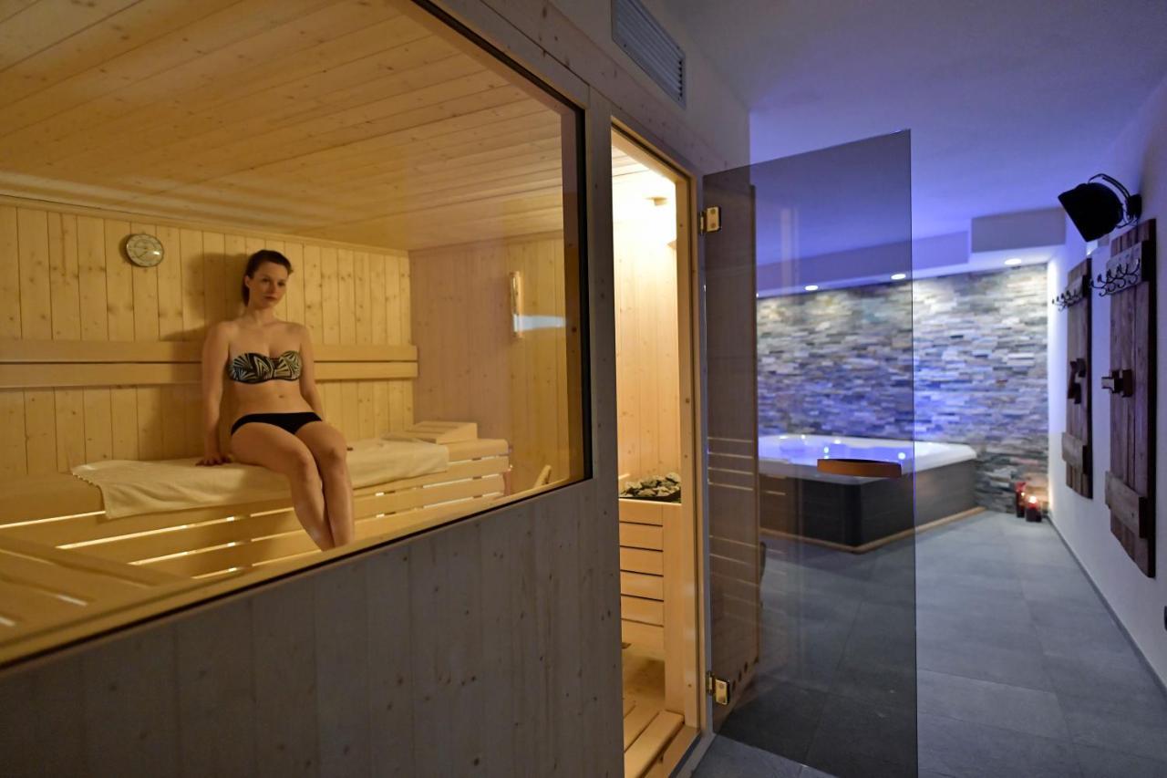 Alp Hotel Dolomiti 디마로 외부 사진